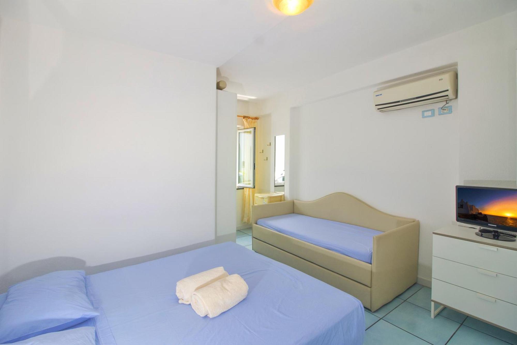 La Turrita Apartments Forio  Luaran gambar